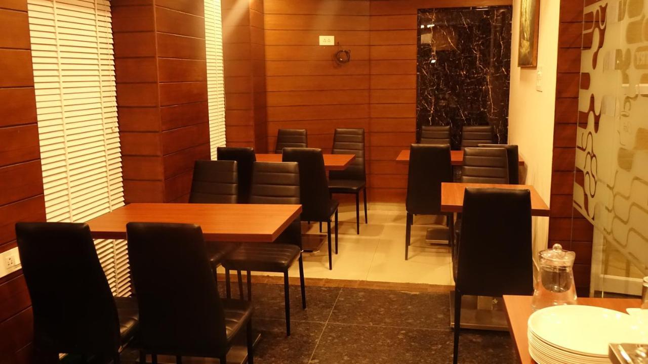 Ksquare Hotel Chennai Zewnętrze zdjęcie